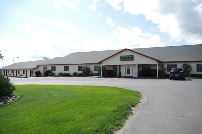 Shiretown Inn and Suites 768x509