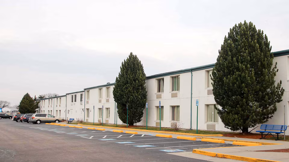 m6 8704 exterior1 1759842028012